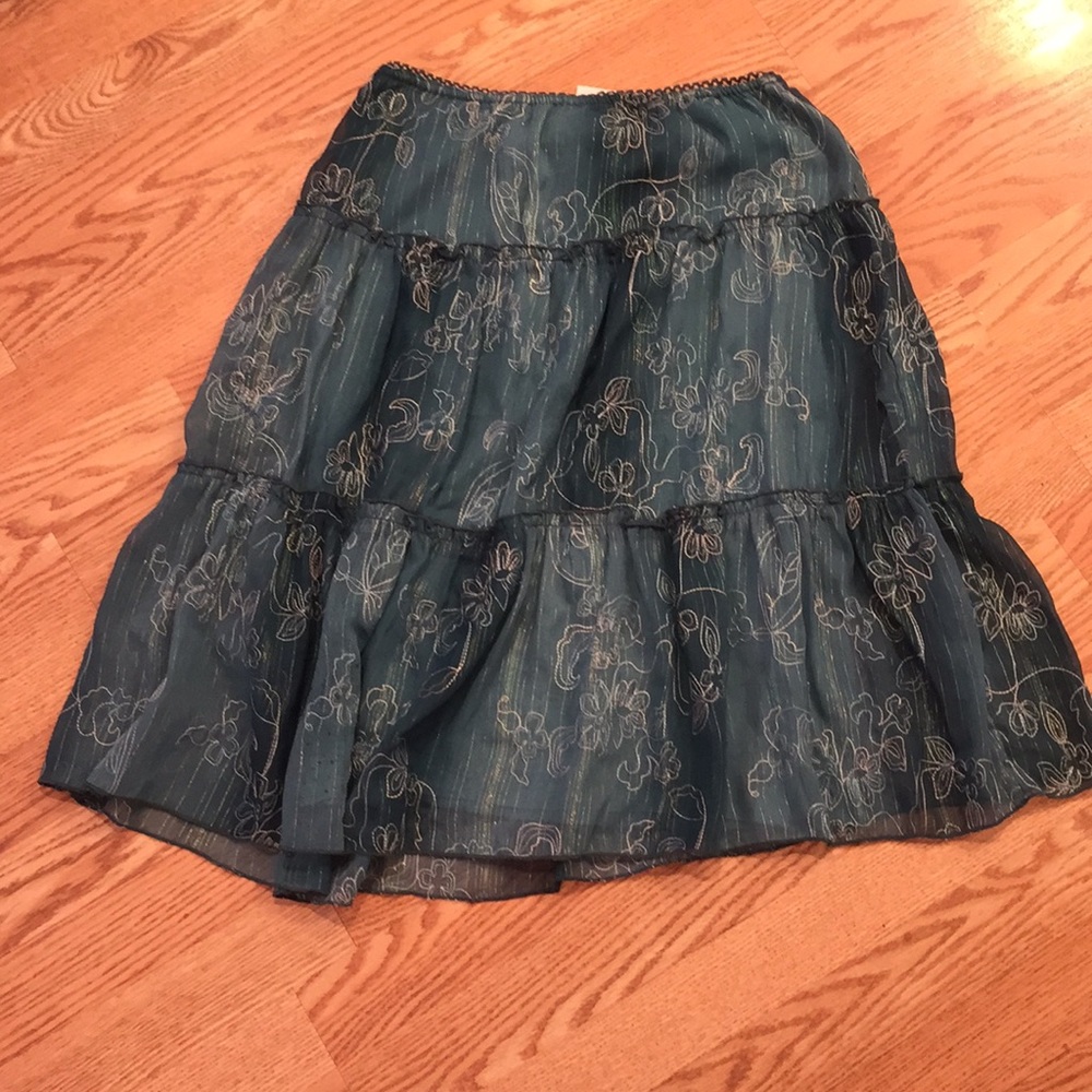 Wrapper tiered skirt w/metallic shine